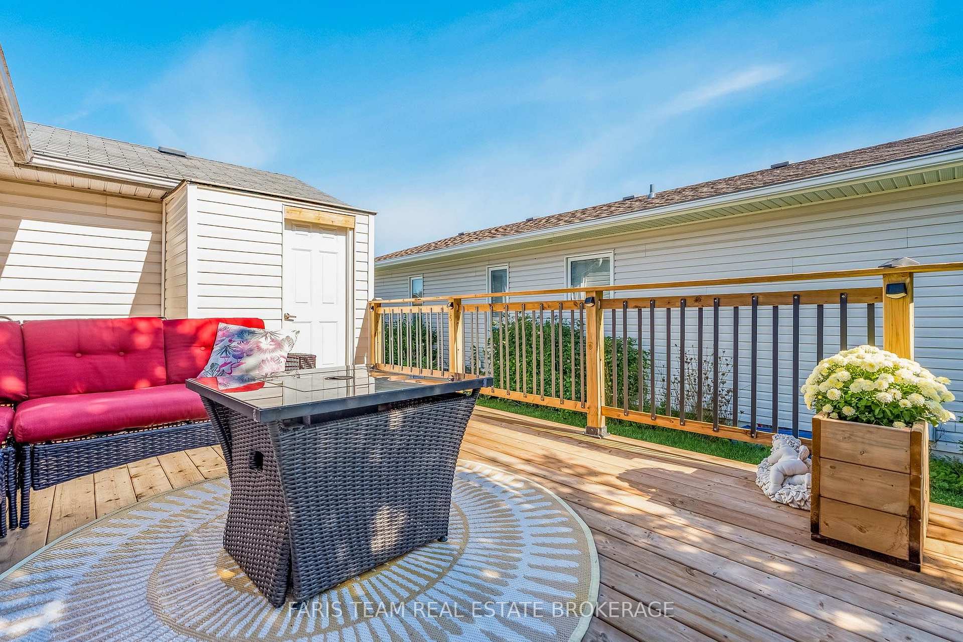 Photo 23 of 61 Pennsylvania Avenue, Wasaga Beach — HOMEH