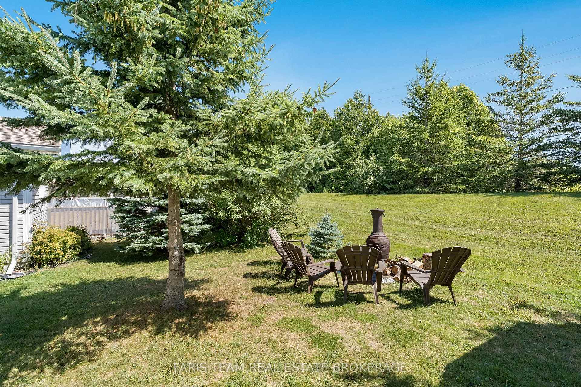 Photo 25 of 61 Pennsylvania Avenue, Wasaga Beach — HOMEH