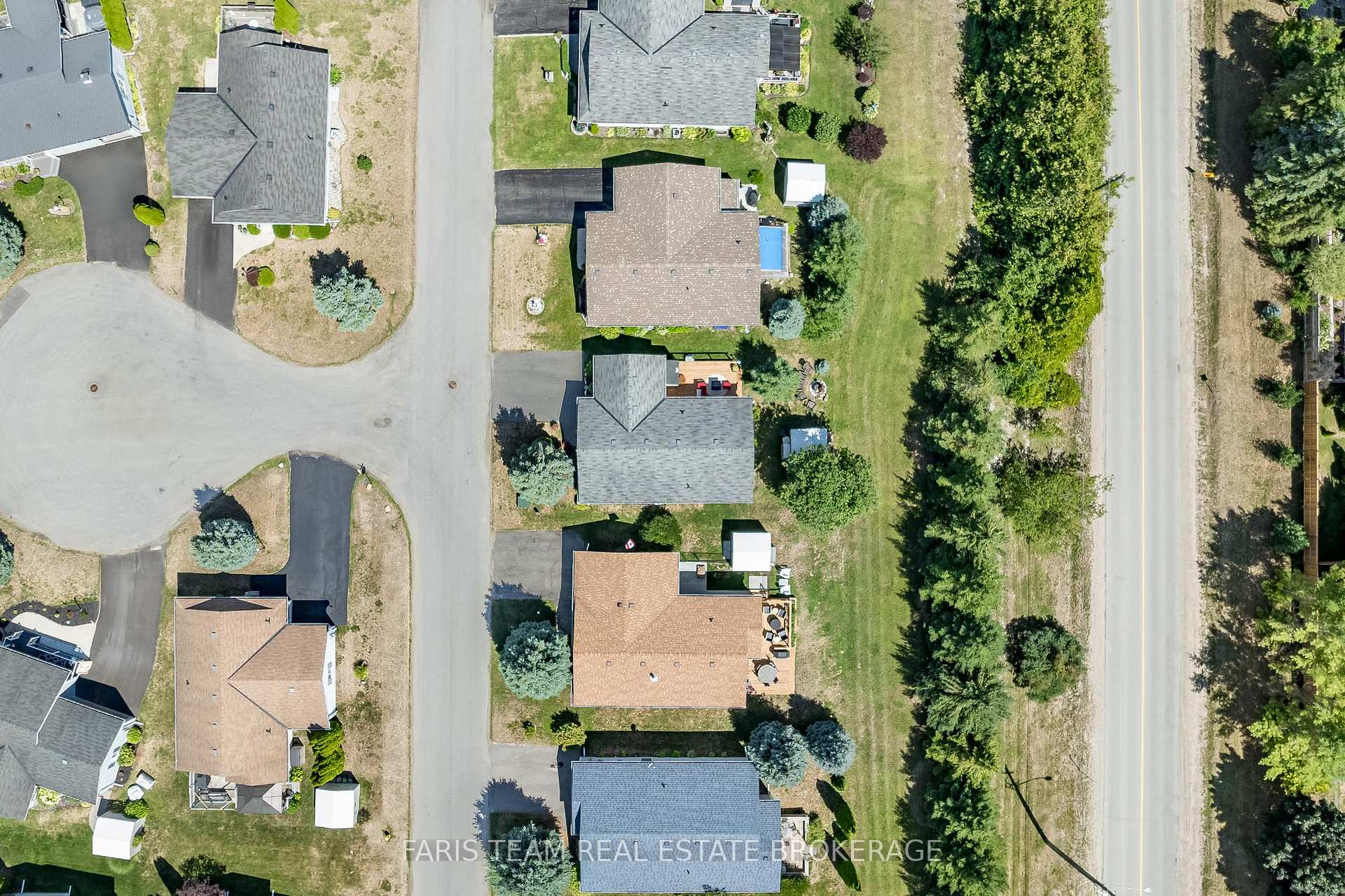 Photo 26 of 61 Pennsylvania Avenue, Wasaga Beach — HOMEH