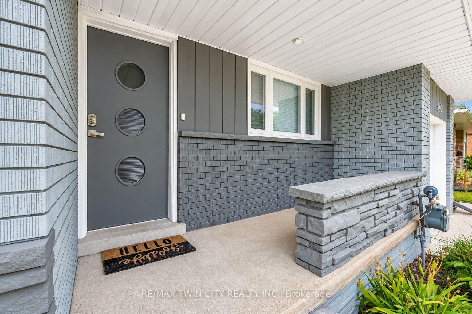 Photo 3 of 106 Kenneth Avenue, Kitchener, Stanley Park — HOMEH