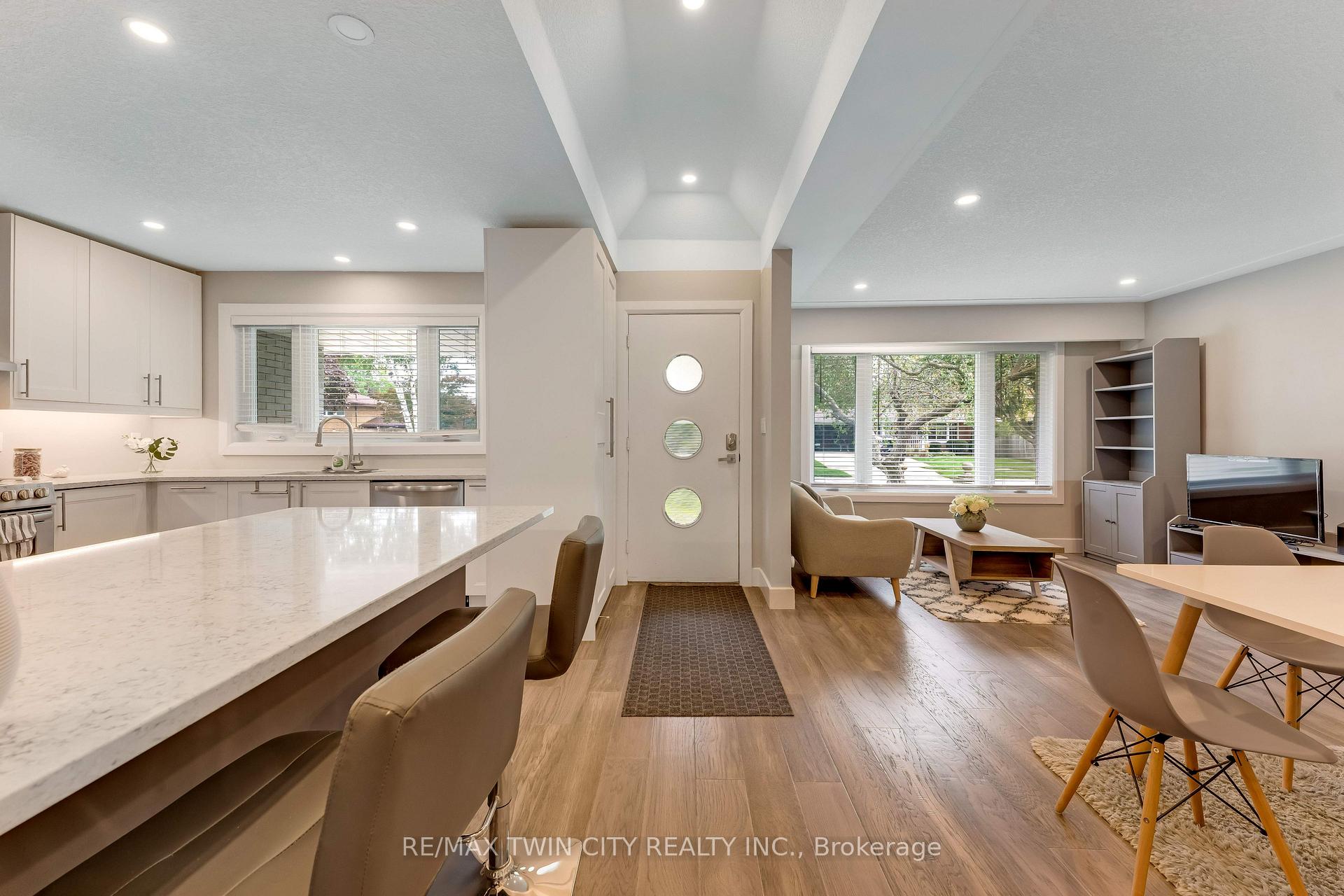 Photo 5 of 106 Kenneth Avenue, Kitchener, Stanley Park — HOMEH