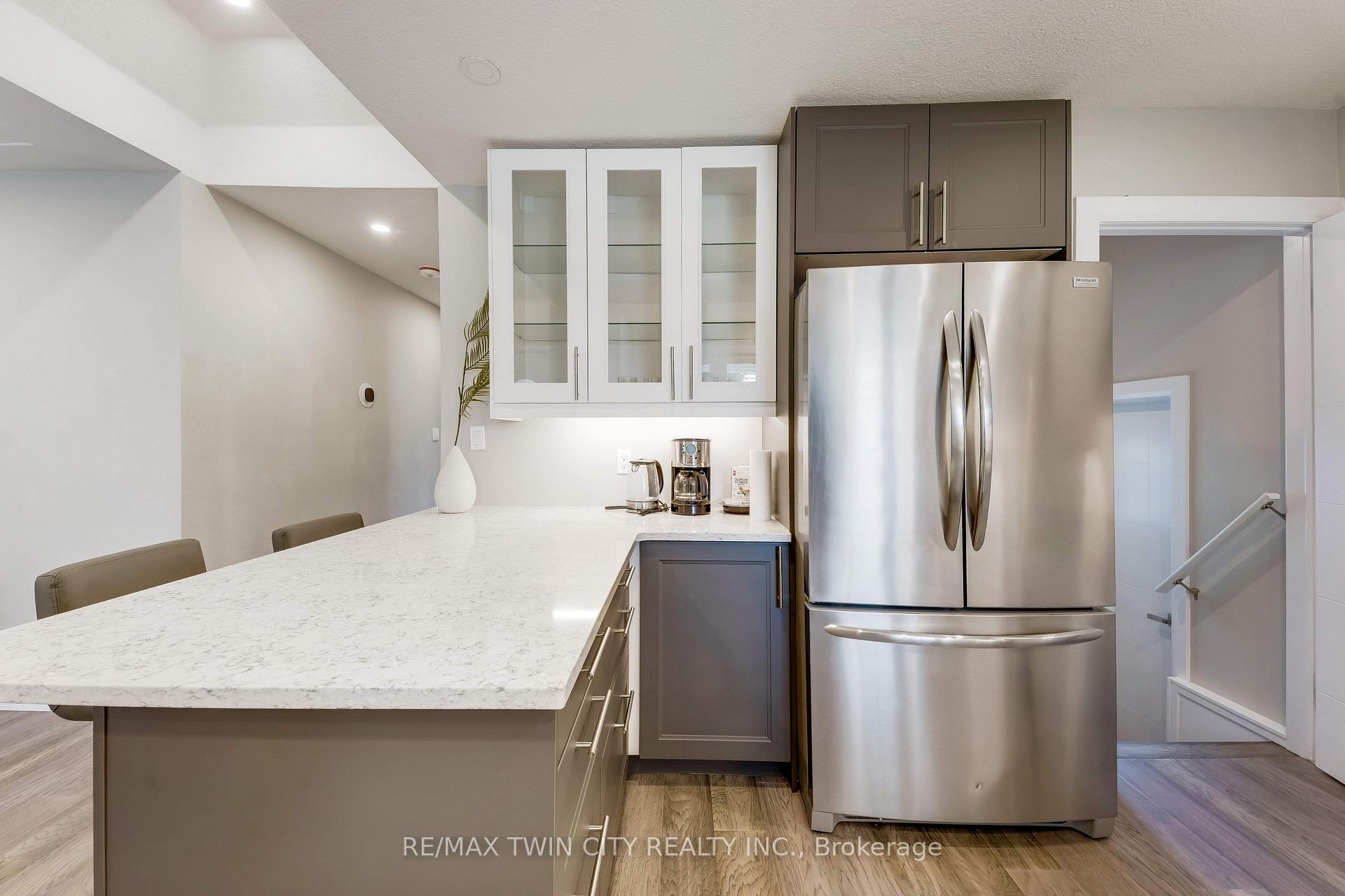 Photo 9 of 106 Kenneth Avenue, Kitchener, Stanley Park — HOMEH