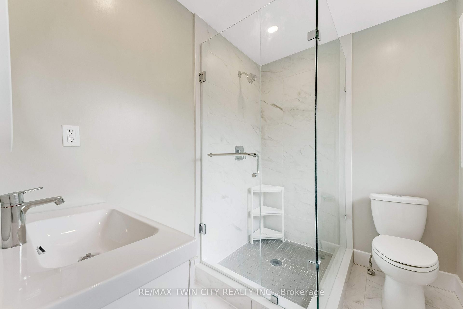 Photo 22 of 106 Kenneth Avenue, Kitchener, Stanley Park — HOMEH