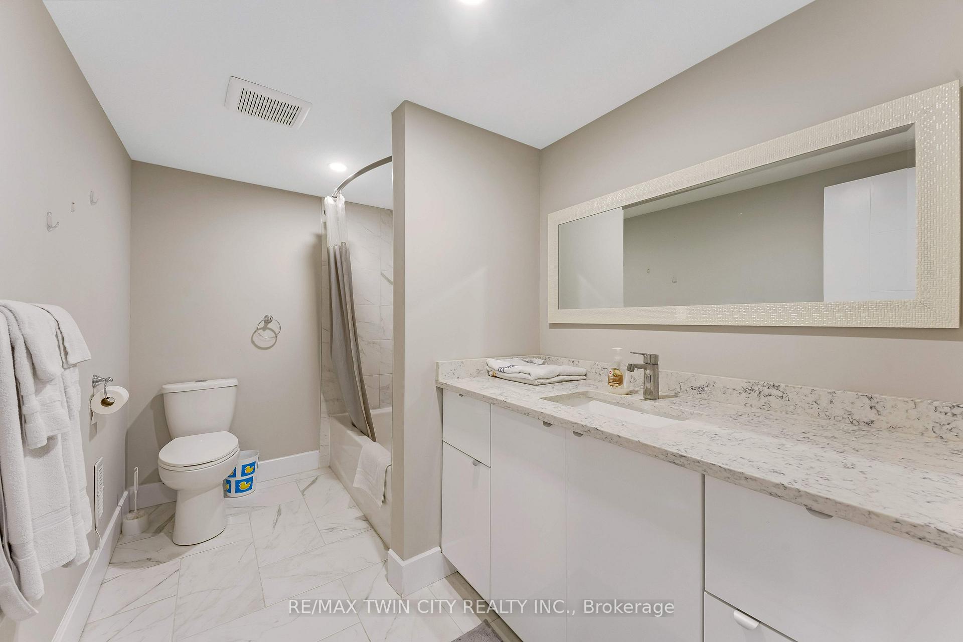 Photo 31 of 106 Kenneth Avenue, Kitchener, Stanley Park — HOMEH