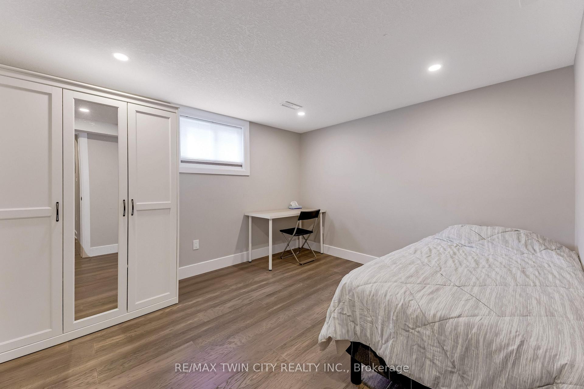 Photo 33 of 106 Kenneth Avenue, Kitchener, Stanley Park — HOMEH