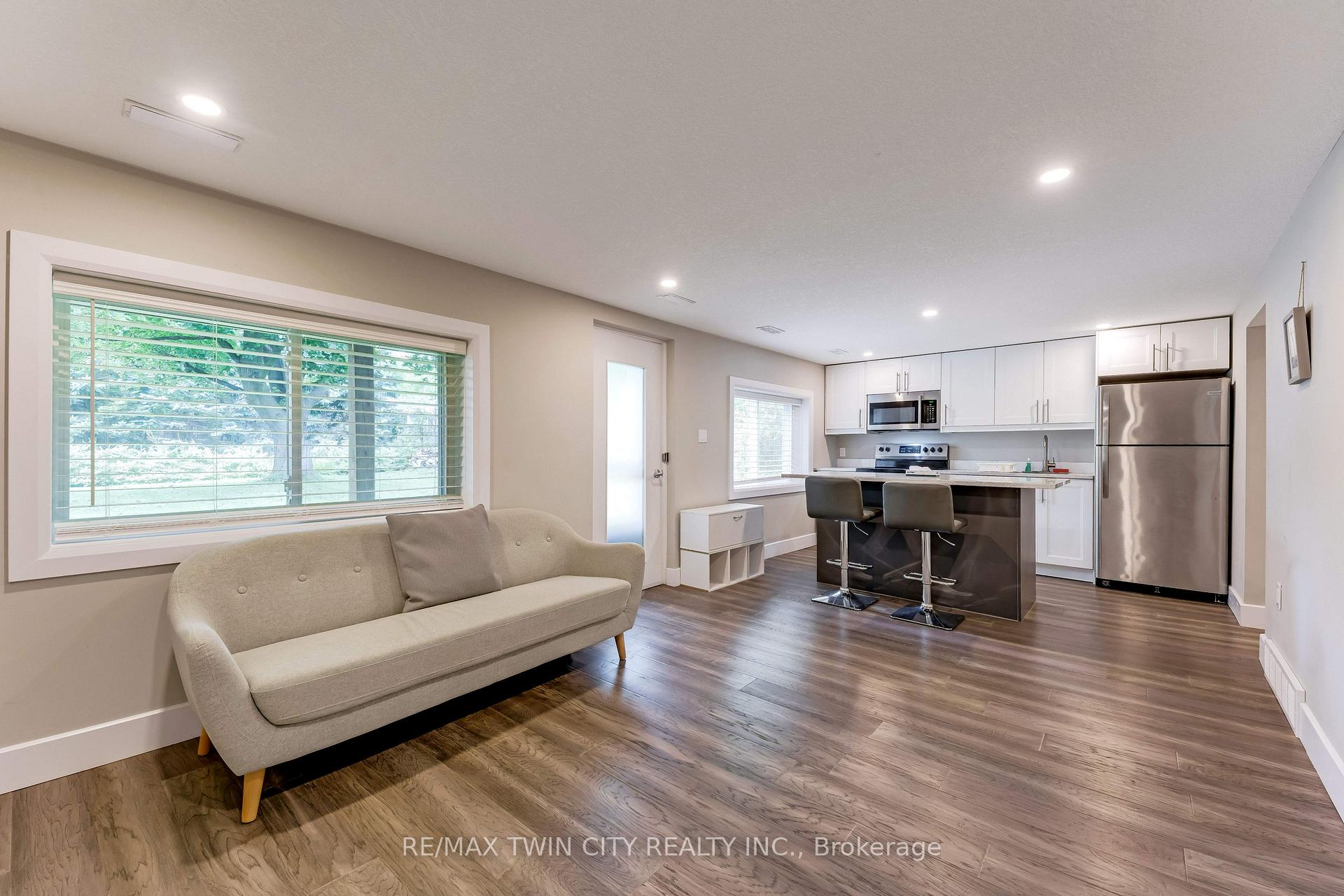 Photo 38 of 106 Kenneth Avenue, Kitchener, Stanley Park — HOMEH
