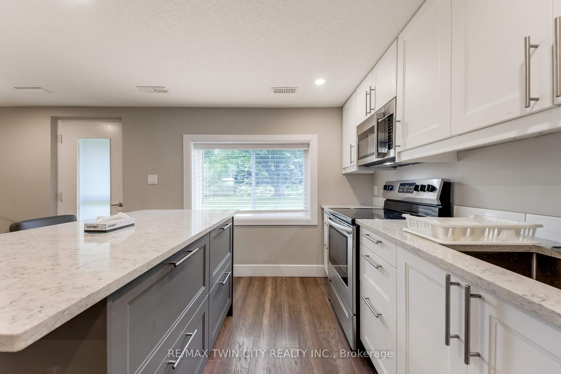 Photo 39 of 106 Kenneth Avenue, Kitchener, Stanley Park — HOMEH