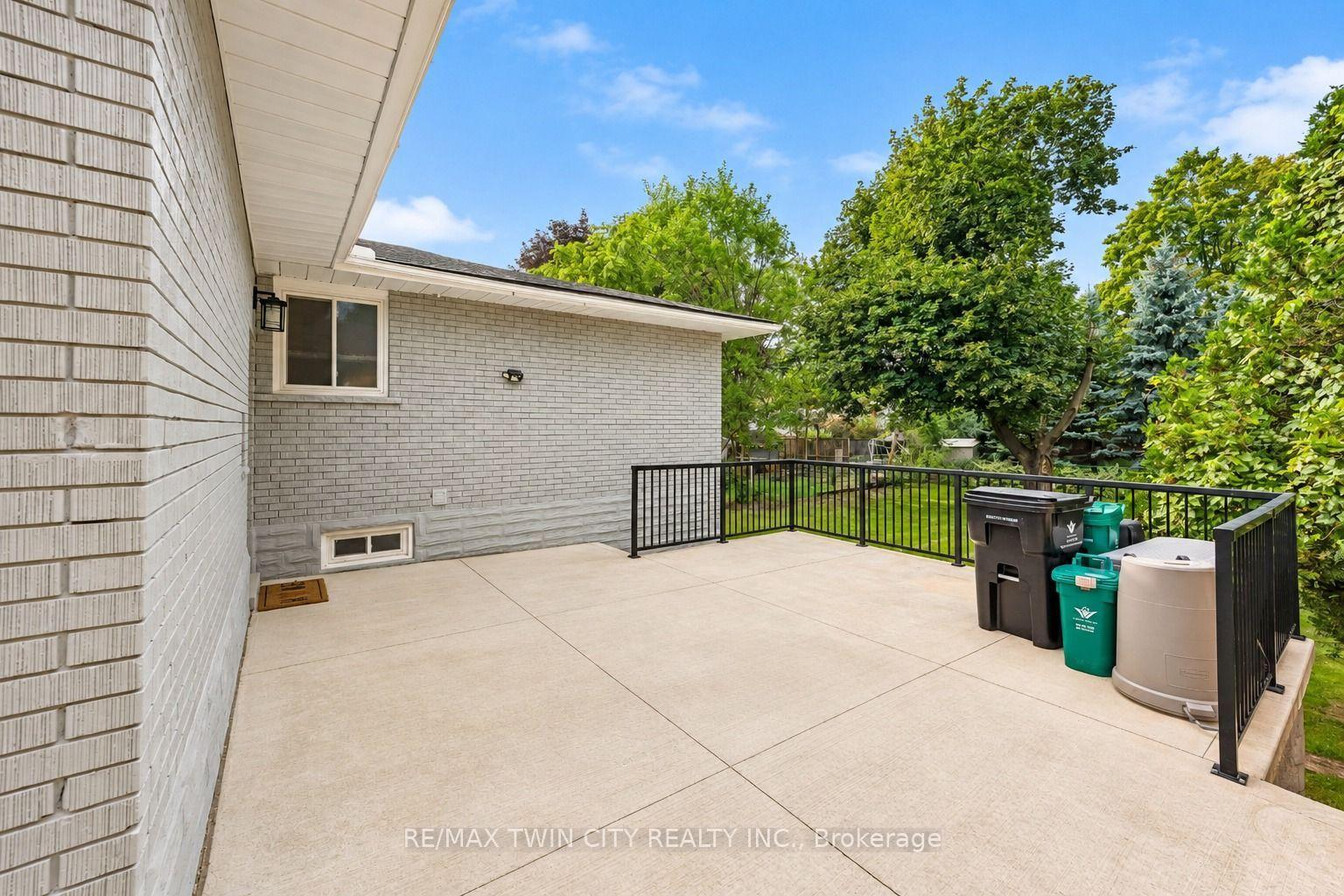 Photo 42 of 106 Kenneth Avenue, Kitchener, Stanley Park — HOMEH