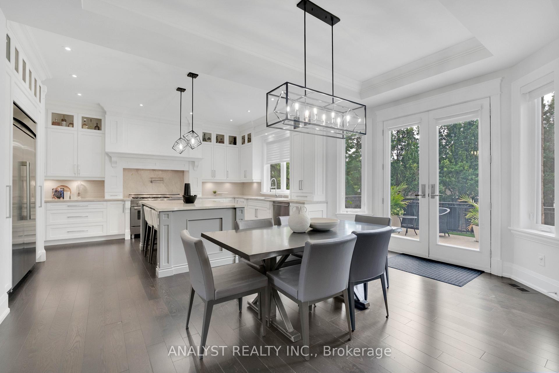 Photo 6 of 106 Donhill Crescent, Vaughan, Kleinburg — HOMEH