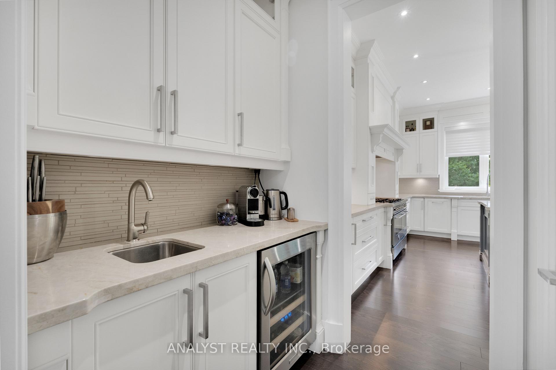 Photo 13 of 106 Donhill Crescent, Vaughan, Kleinburg — HOMEH