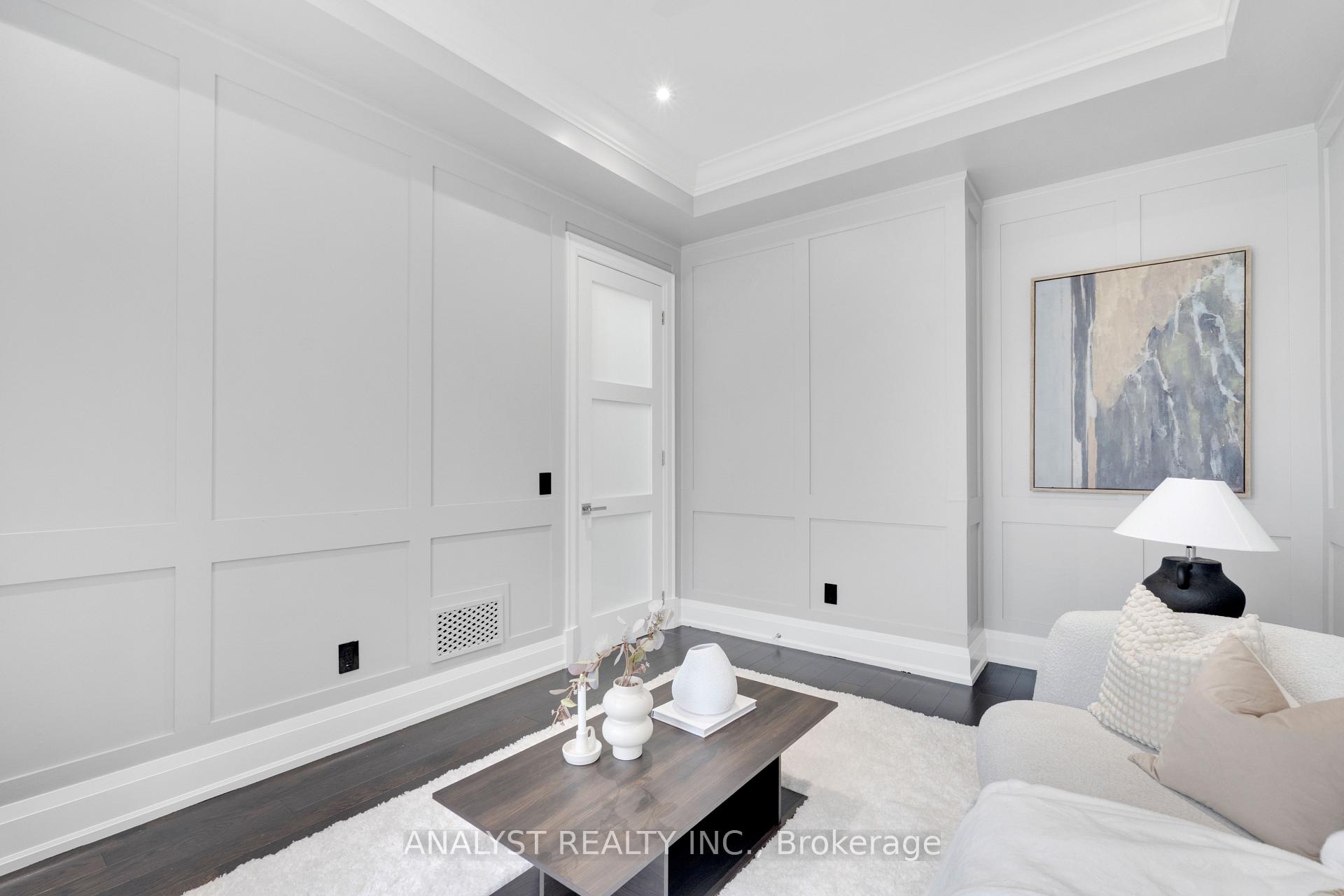 Photo 15 of 106 Donhill Crescent, Vaughan, Kleinburg — HOMEH