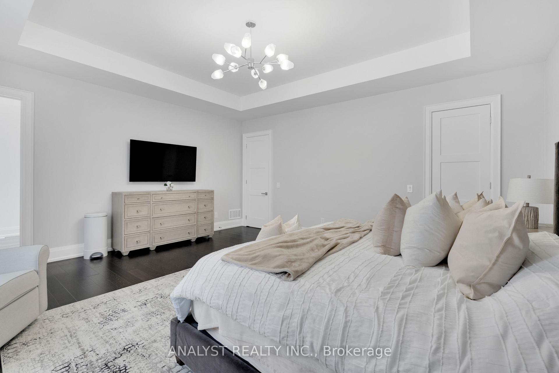 Photo 29 of 106 Donhill Crescent, Vaughan, Kleinburg — HOMEH