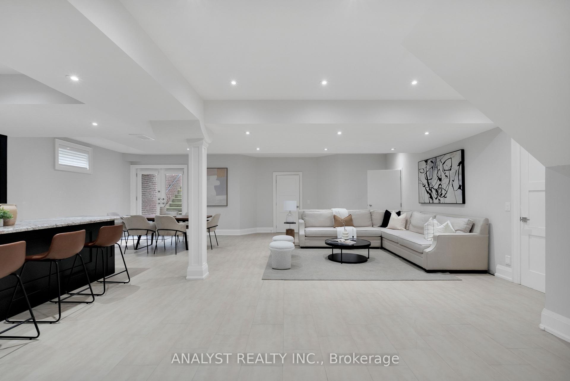 Photo 31 of 106 Donhill Crescent, Vaughan, Kleinburg — HOMEH