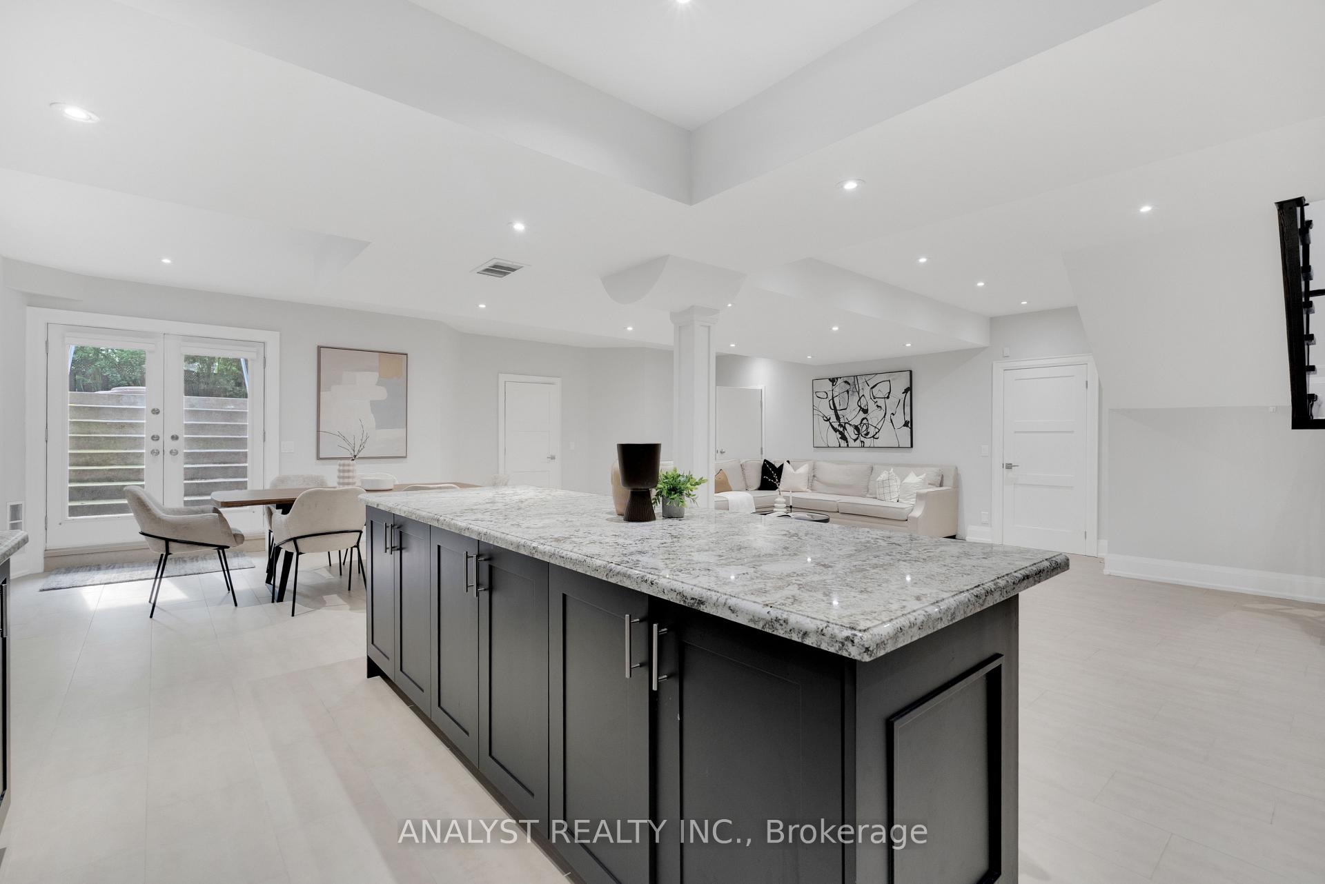 Photo 33 of 106 Donhill Crescent, Vaughan, Kleinburg — HOMEH