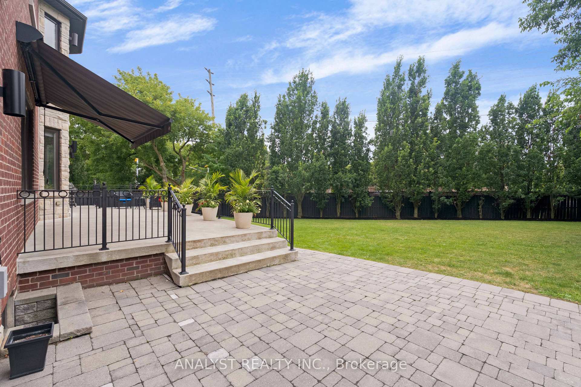 Photo 39 of 106 Donhill Crescent, Vaughan, Kleinburg — HOMEH