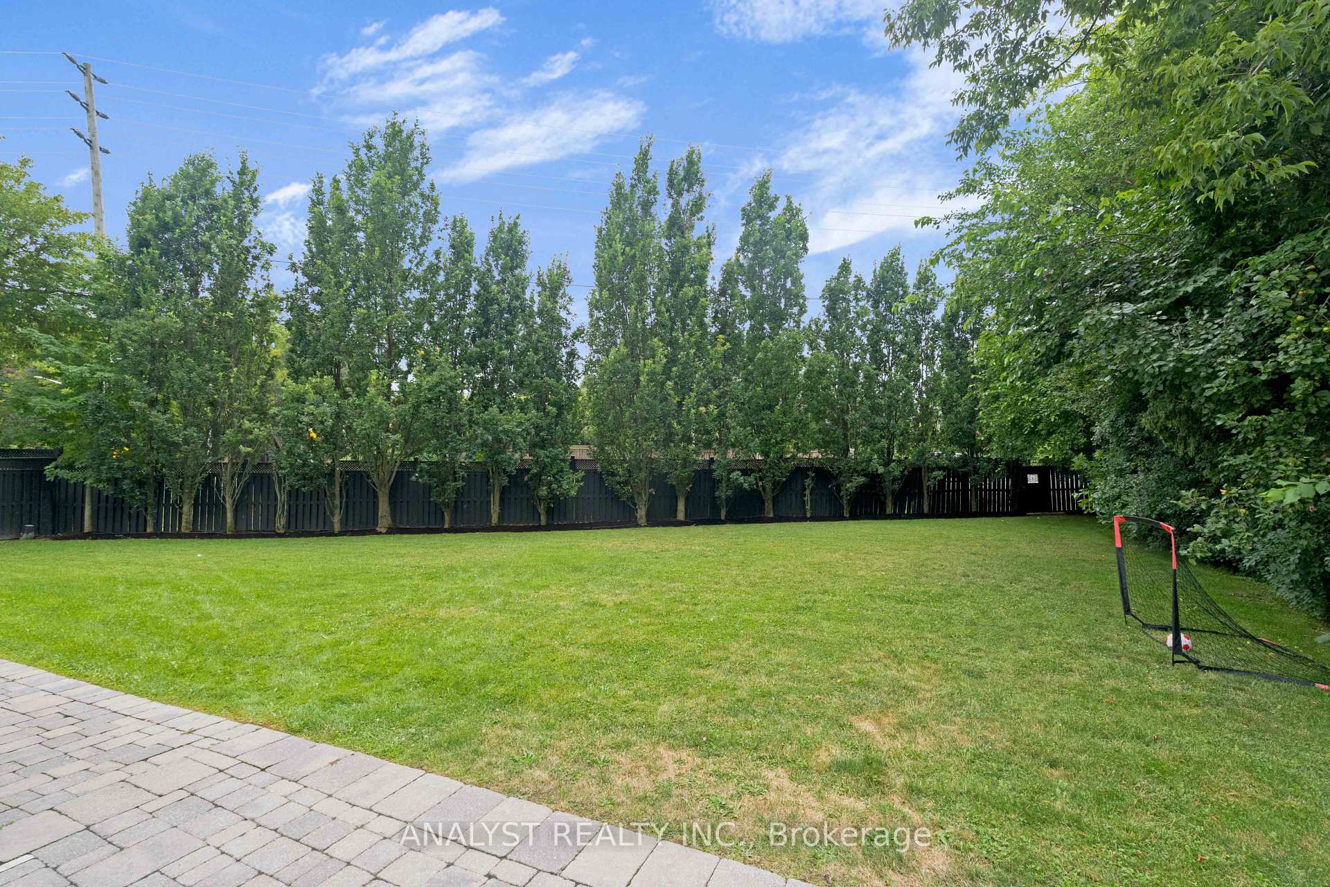 Photo 40 of 106 Donhill Crescent, Vaughan, Kleinburg — HOMEH