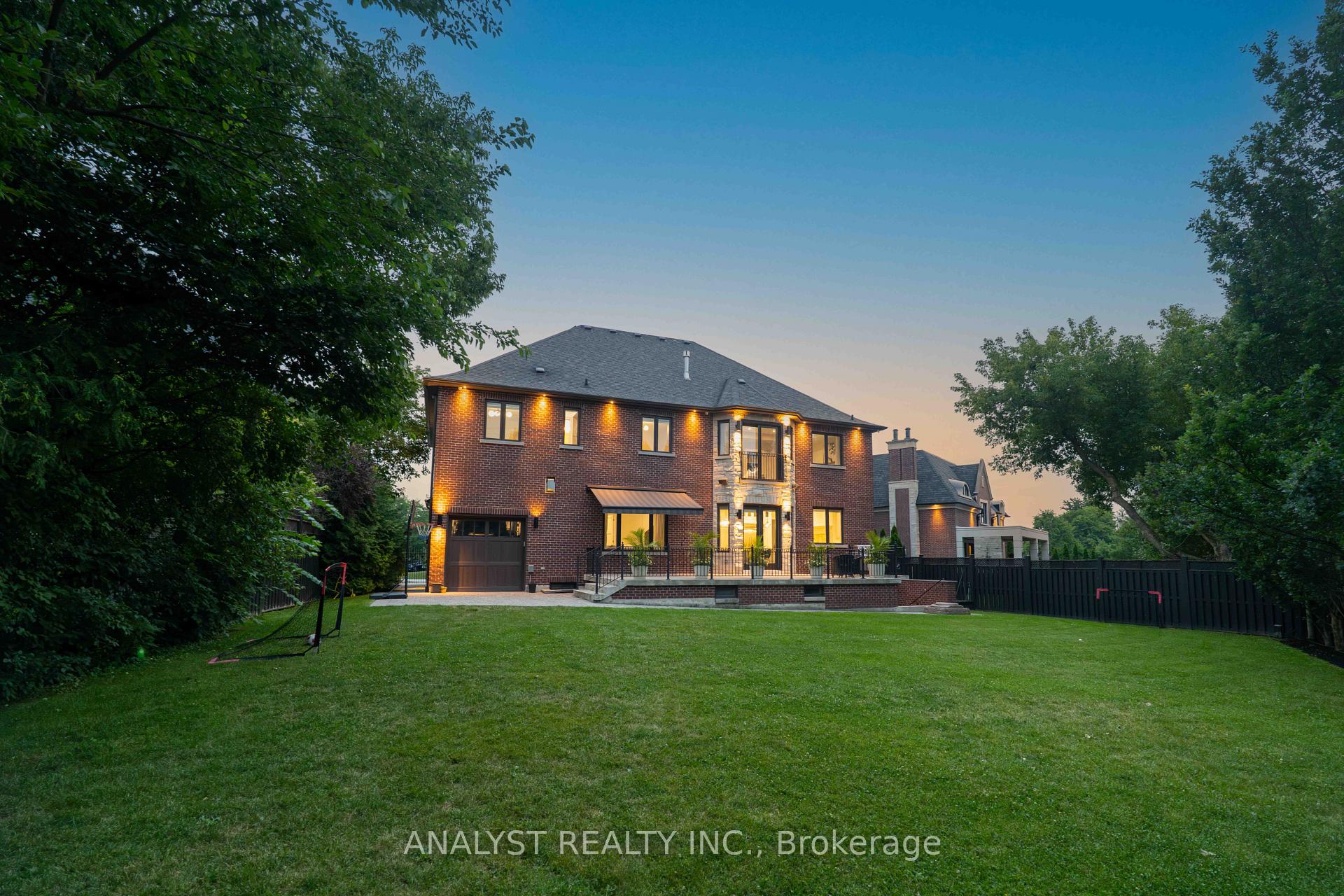 Photo 45 of 106 Donhill Crescent, Vaughan, Kleinburg — HOMEH