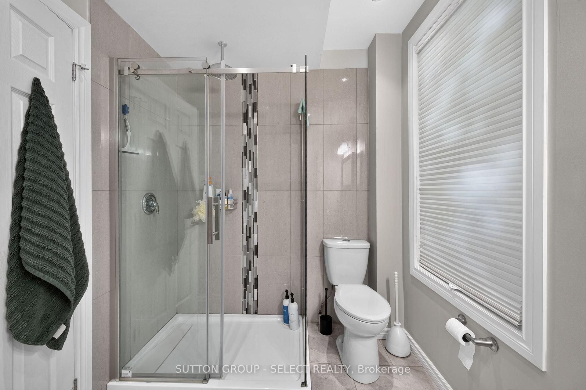 Photo 15 of 943 Colborne Street, London, East B — HOMEH
