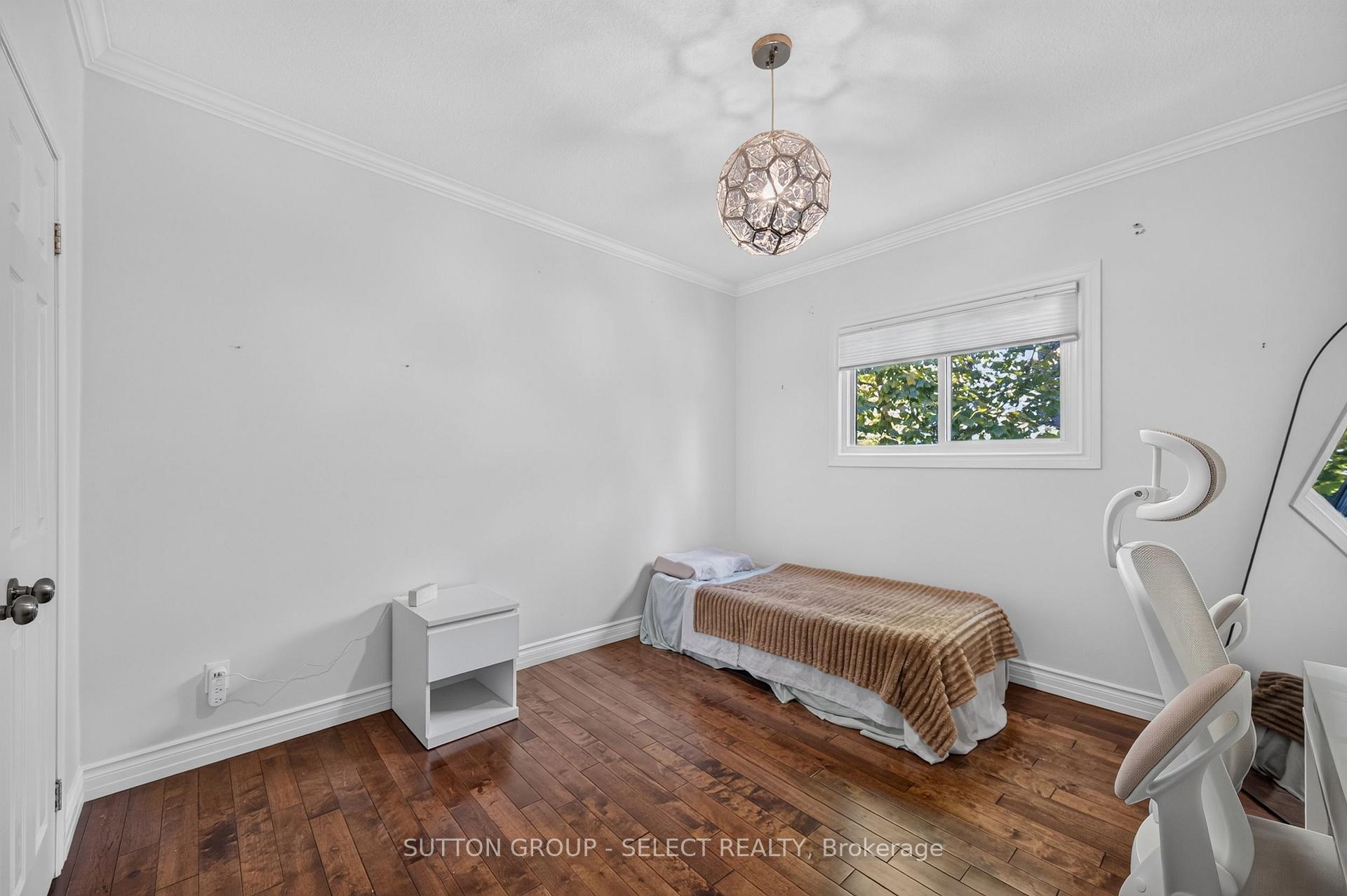Photo 22 of 943 Colborne Street, London, East B — HOMEH