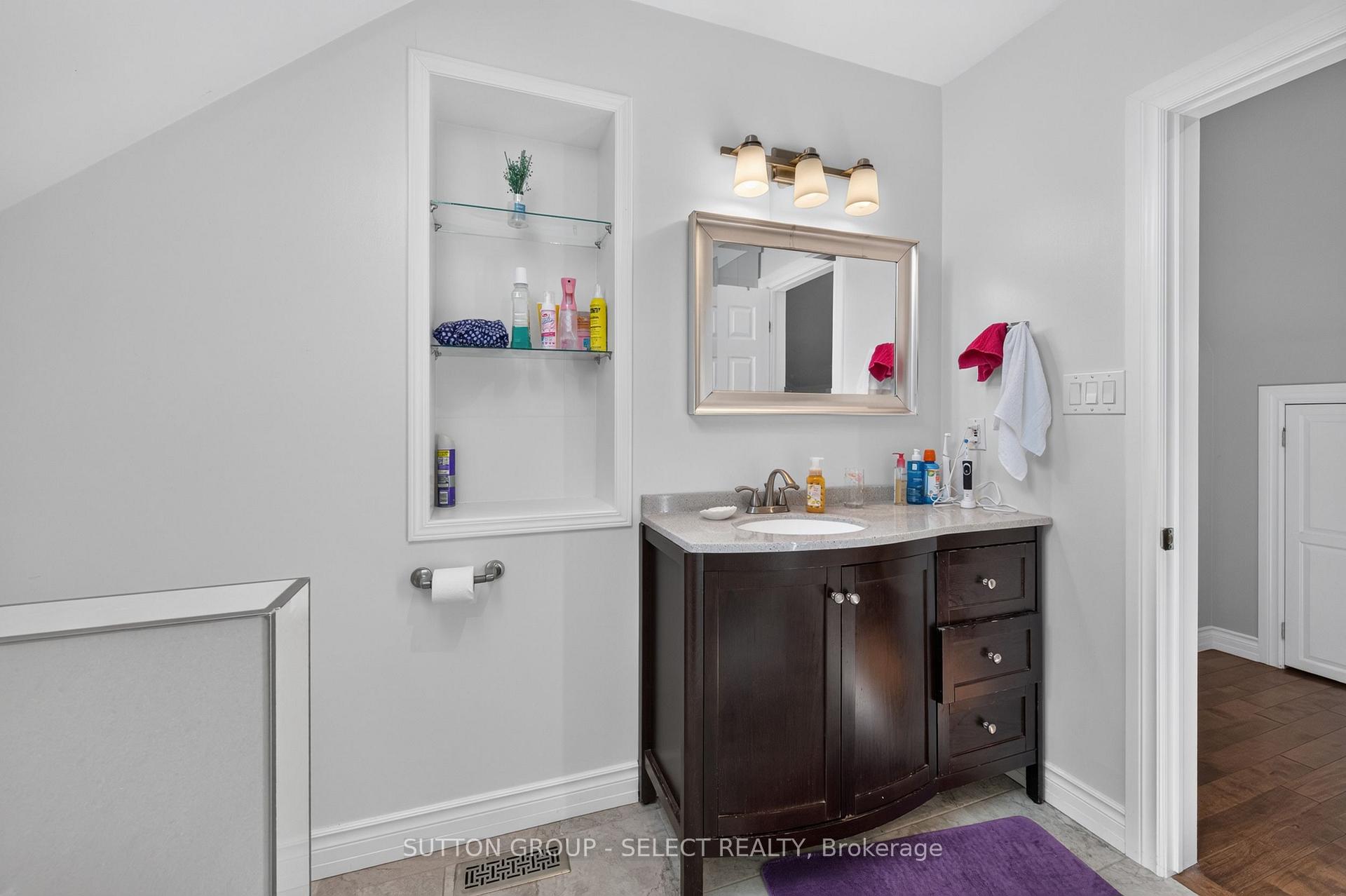 Photo 25 of 943 Colborne Street, London, East B — HOMEH