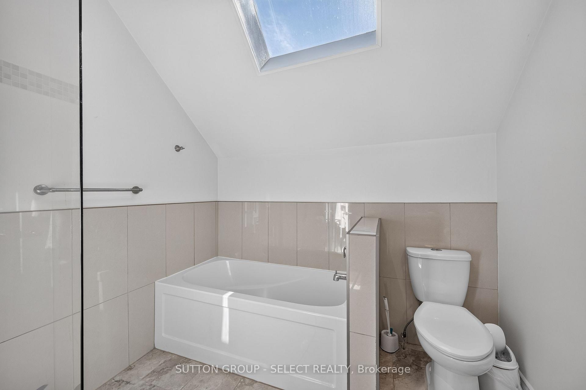 Photo 26 of 943 Colborne Street, London, East B — HOMEH