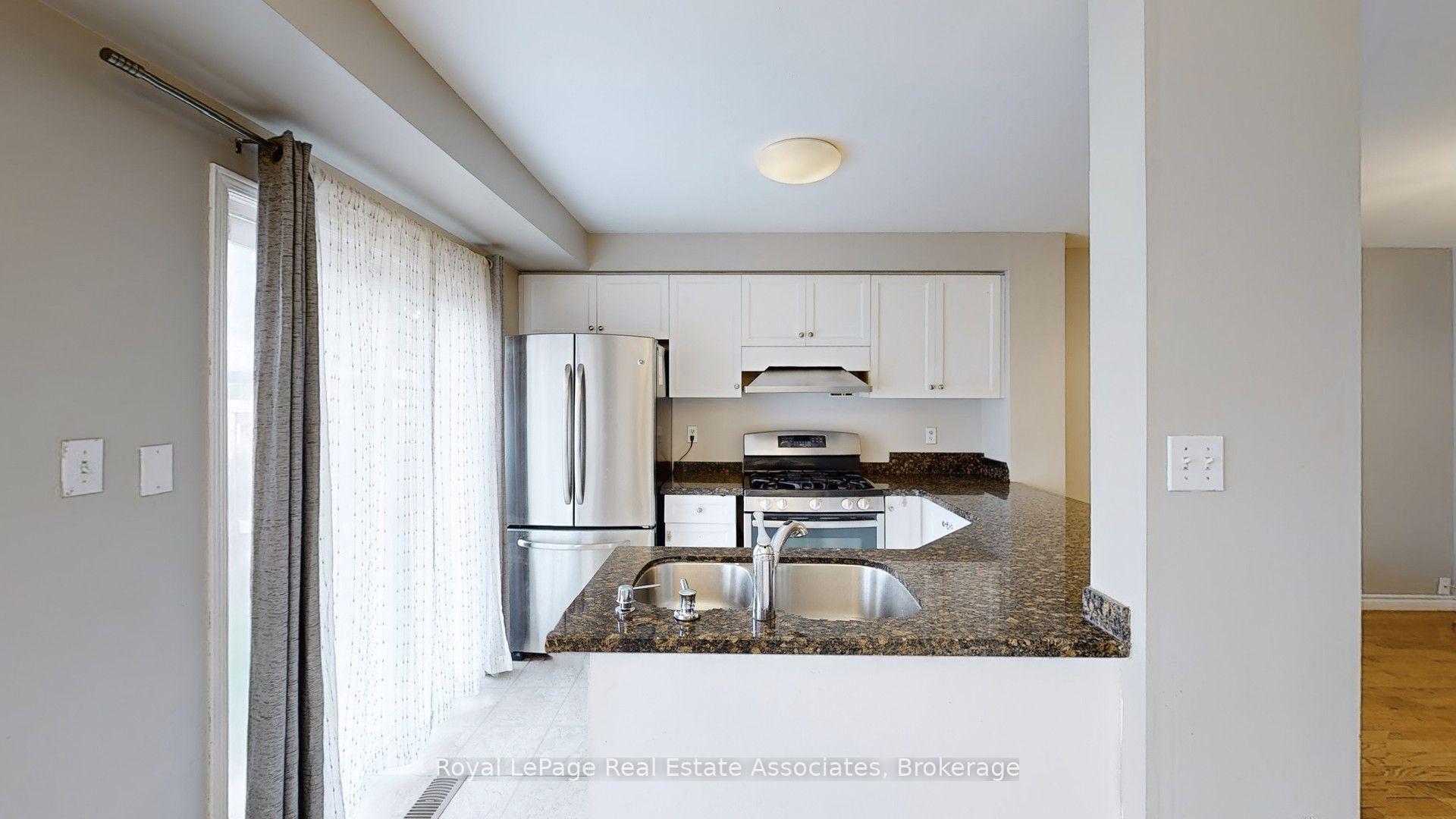 Photo 13 of Unit Upper, 3285 Apricot Street, Mississauga, Lisgar — HOMEH