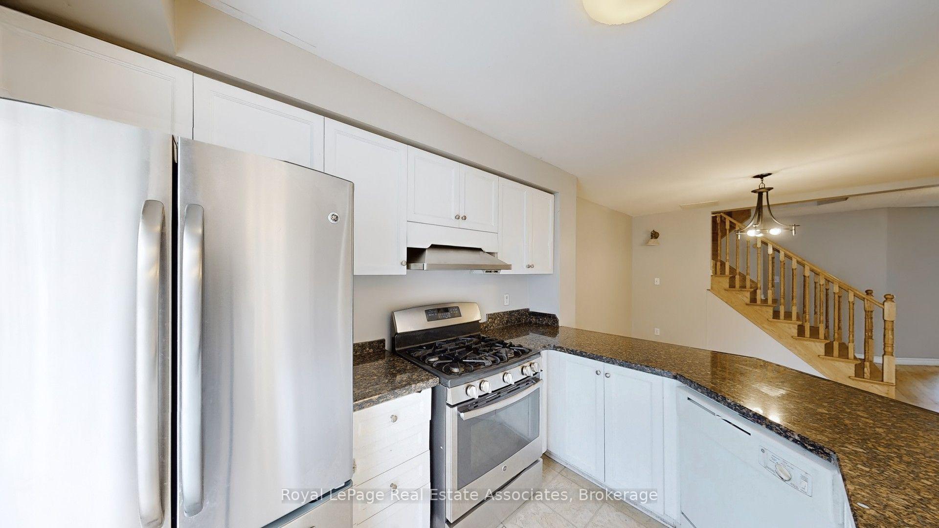 Photo 17 of Unit Upper, 3285 Apricot Street, Mississauga, Lisgar — HOMEH