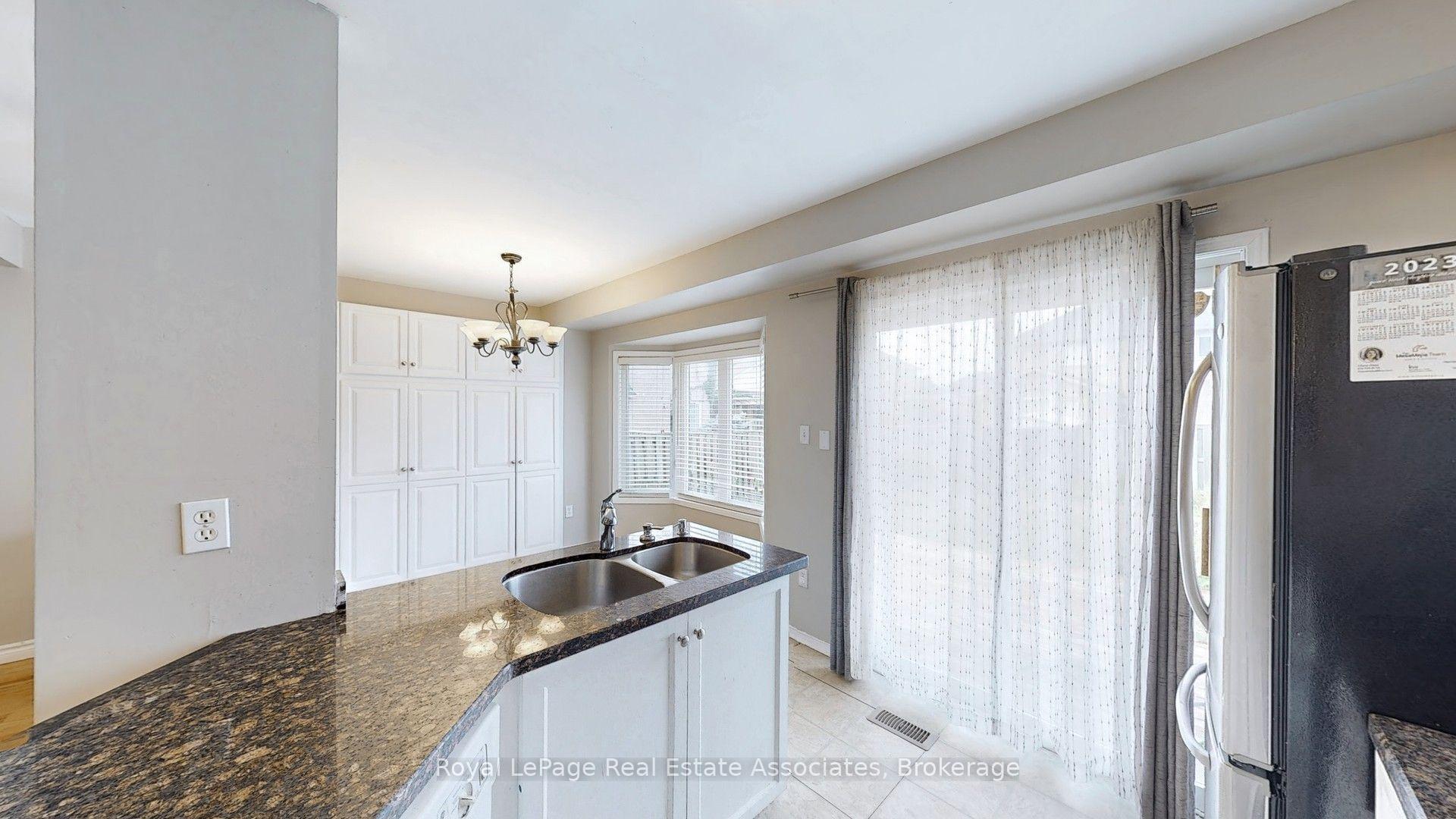 Photo 18 of Unit Upper, 3285 Apricot Street, Mississauga, Lisgar — HOMEH