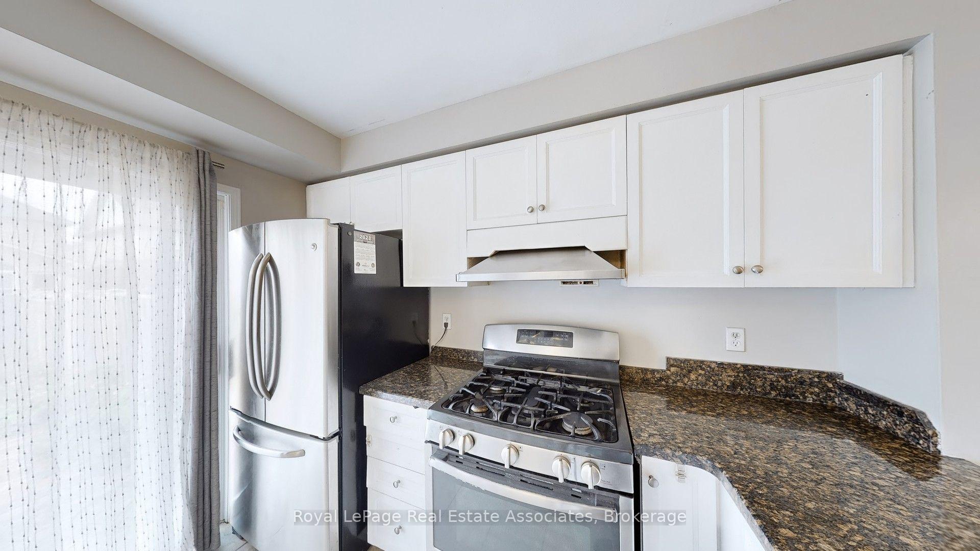 Photo 19 of Unit Upper, 3285 Apricot Street, Mississauga, Lisgar — HOMEH