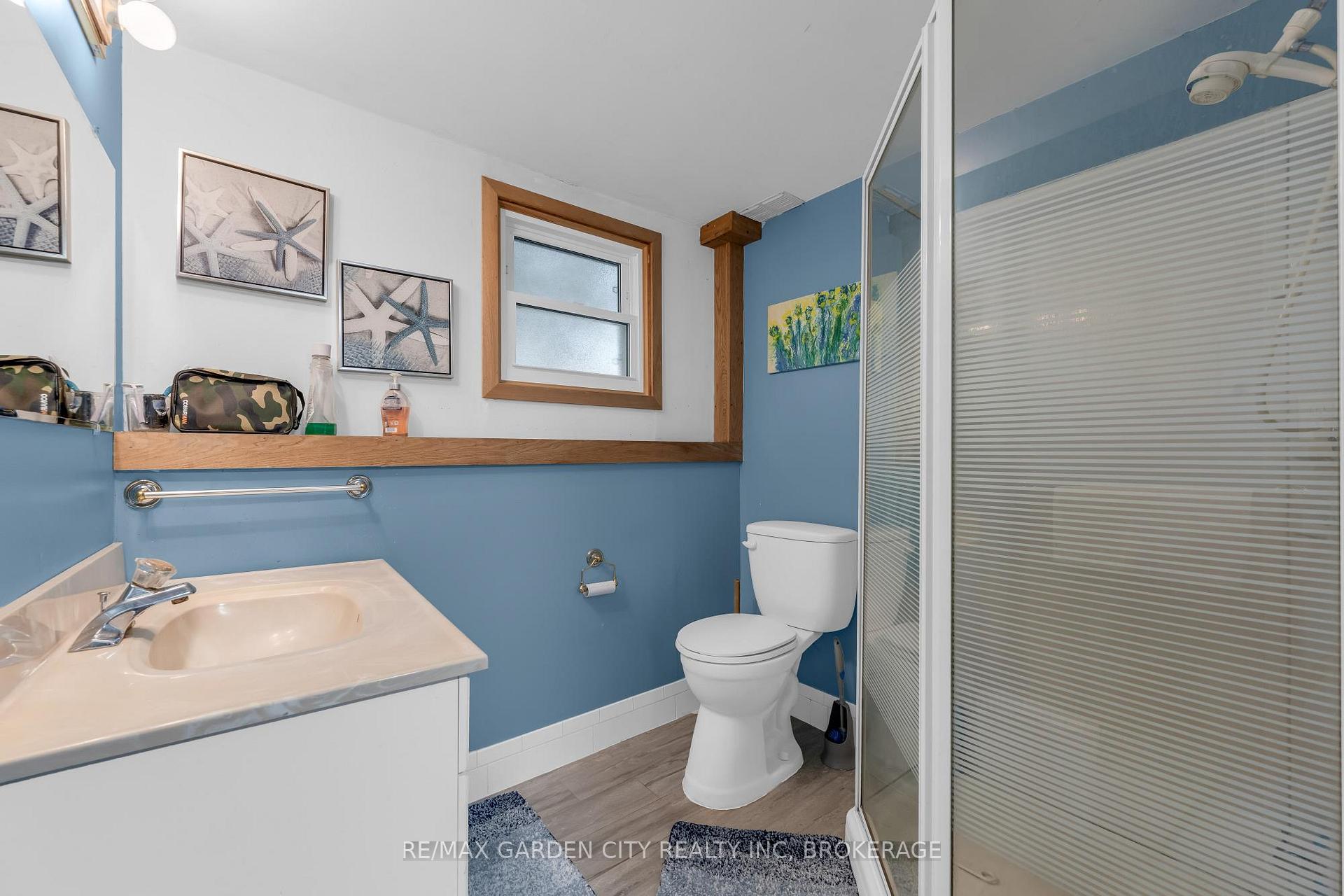 Photo 21 of 54 Crestcombe Road, St. Catharines, Ridley — HOMEH