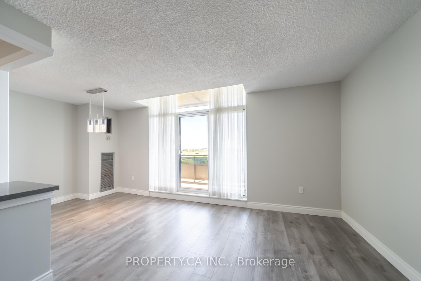 Photo 7 of Unit 1204, 355 Rathburn Road E, Mississauga, Rathwood — HOMEH