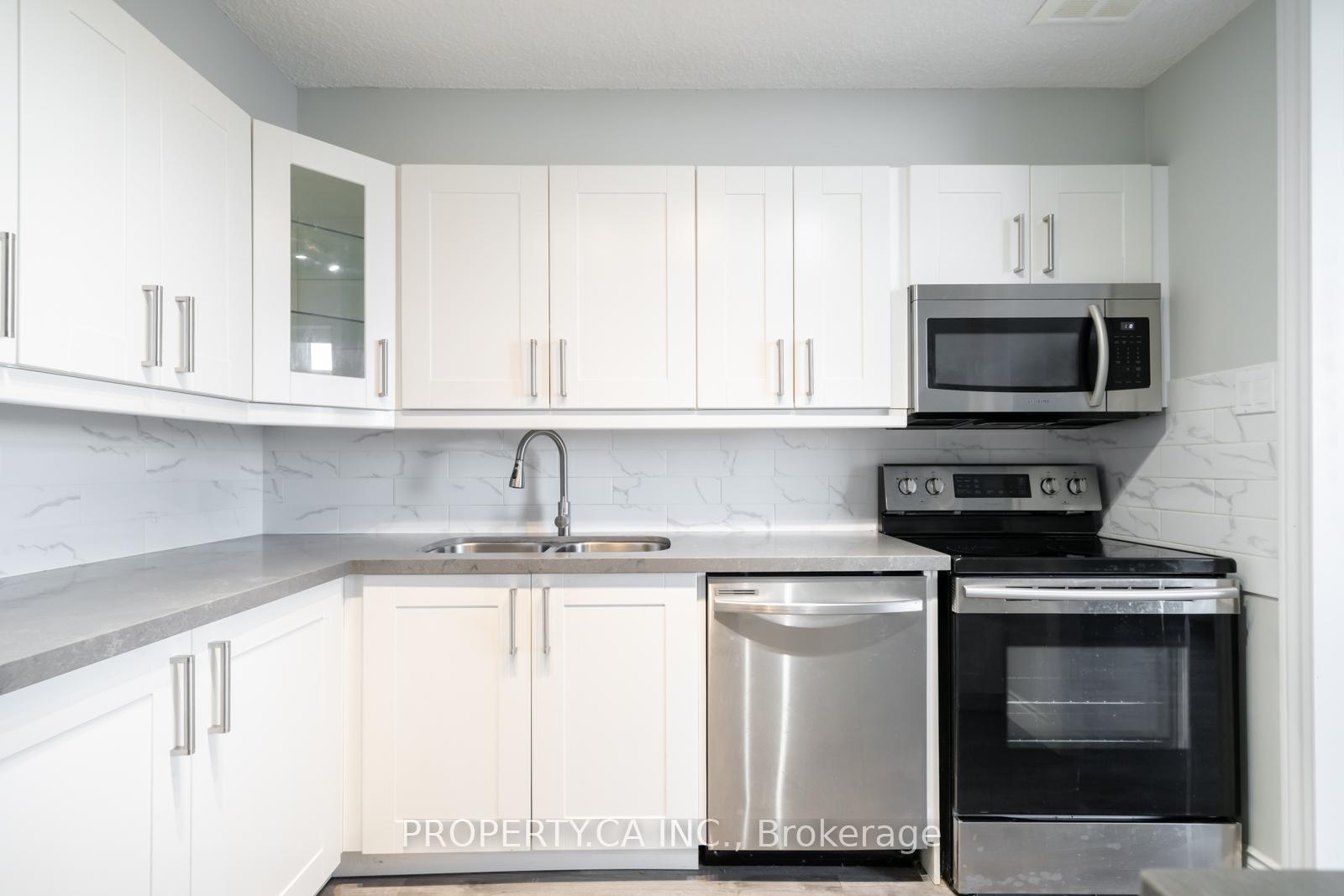 Photo 10 of Unit 1204, 355 Rathburn Road E, Mississauga, Rathwood — HOMEH