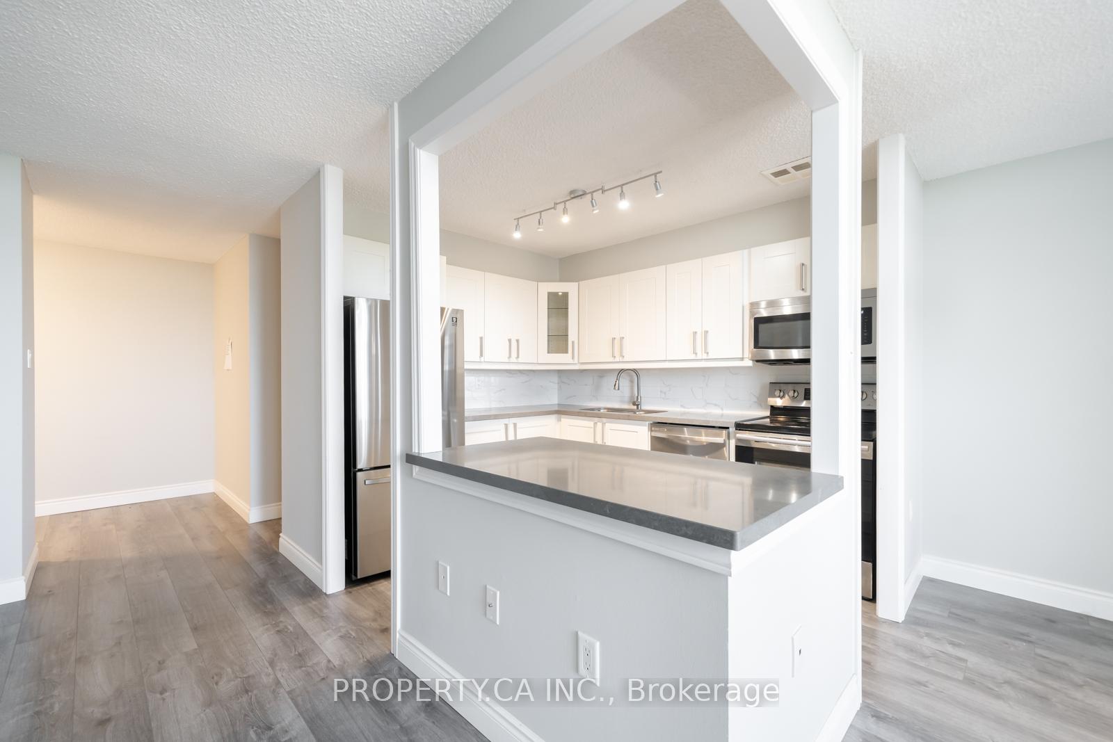Photo 12 of Unit 1204, 355 Rathburn Road E, Mississauga, Rathwood — HOMEH