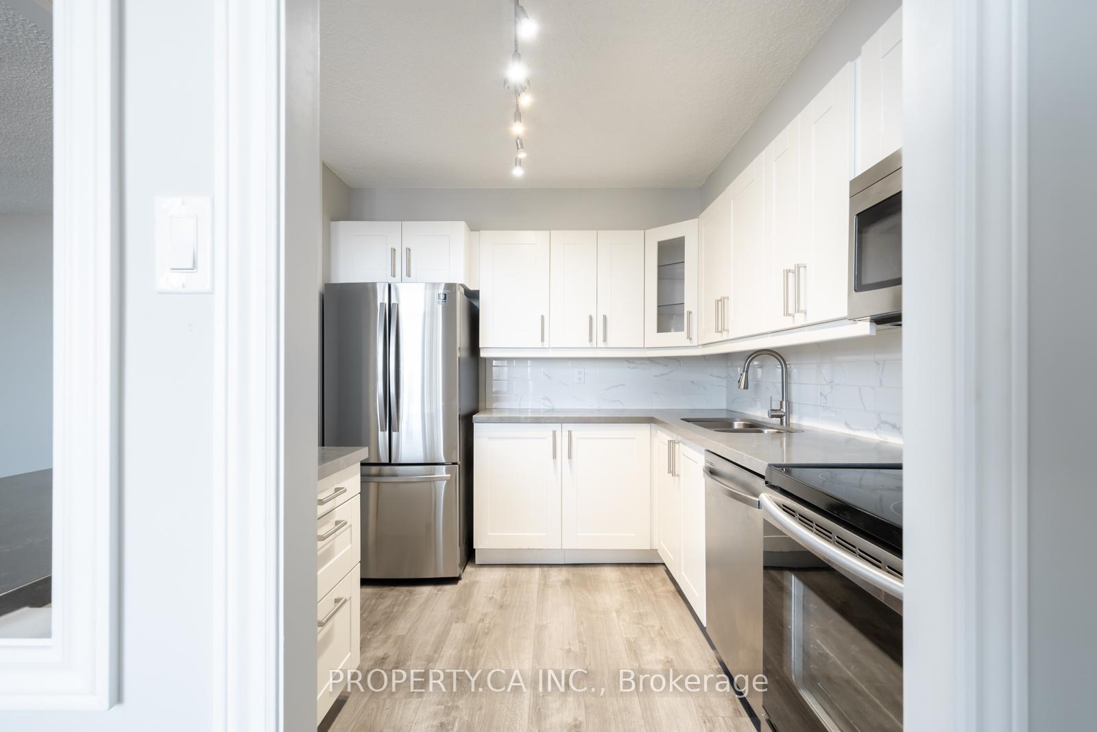 Photo 14 of Unit 1204, 355 Rathburn Road E, Mississauga, Rathwood — HOMEH
