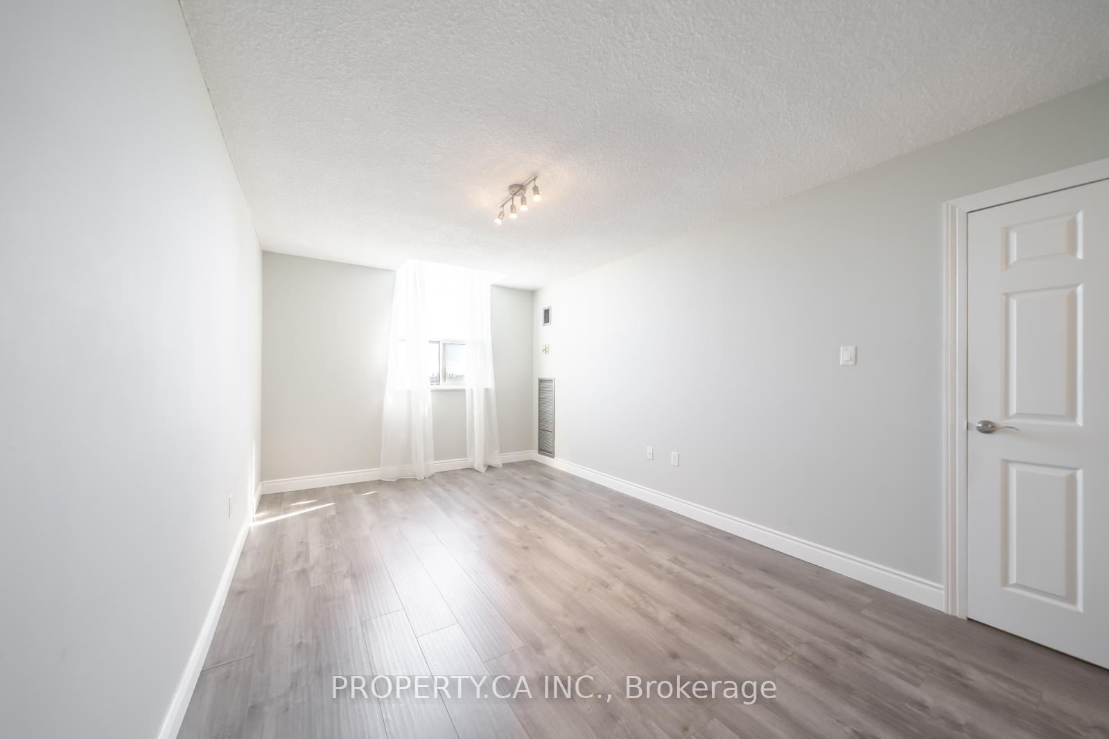 Photo 16 of Unit 1204, 355 Rathburn Road E, Mississauga, Rathwood — HOMEH