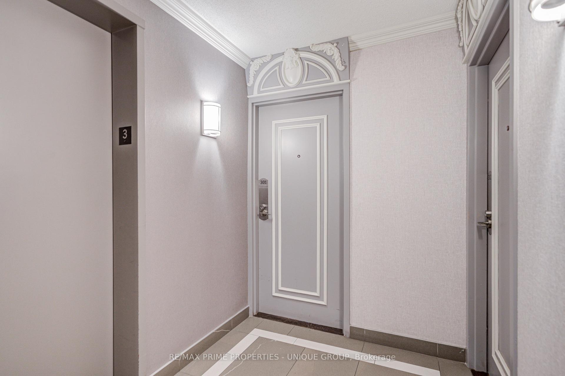 Photo 4 of Unit 301, 250 Queens Quay W, Toronto, Waterfront Communities — HOMEH