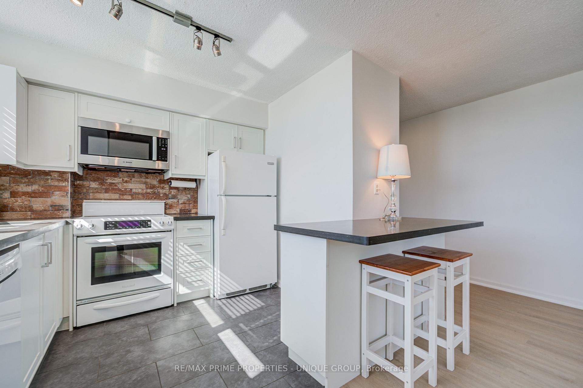 Photo 23 of Unit 301, 250 Queens Quay W, Toronto, Waterfront Communities — HOMEH
