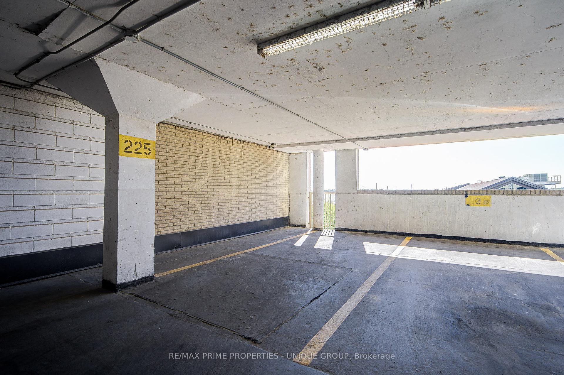 Photo 38 of Unit 301, 250 Queens Quay W, Toronto, Waterfront Communities — HOMEH