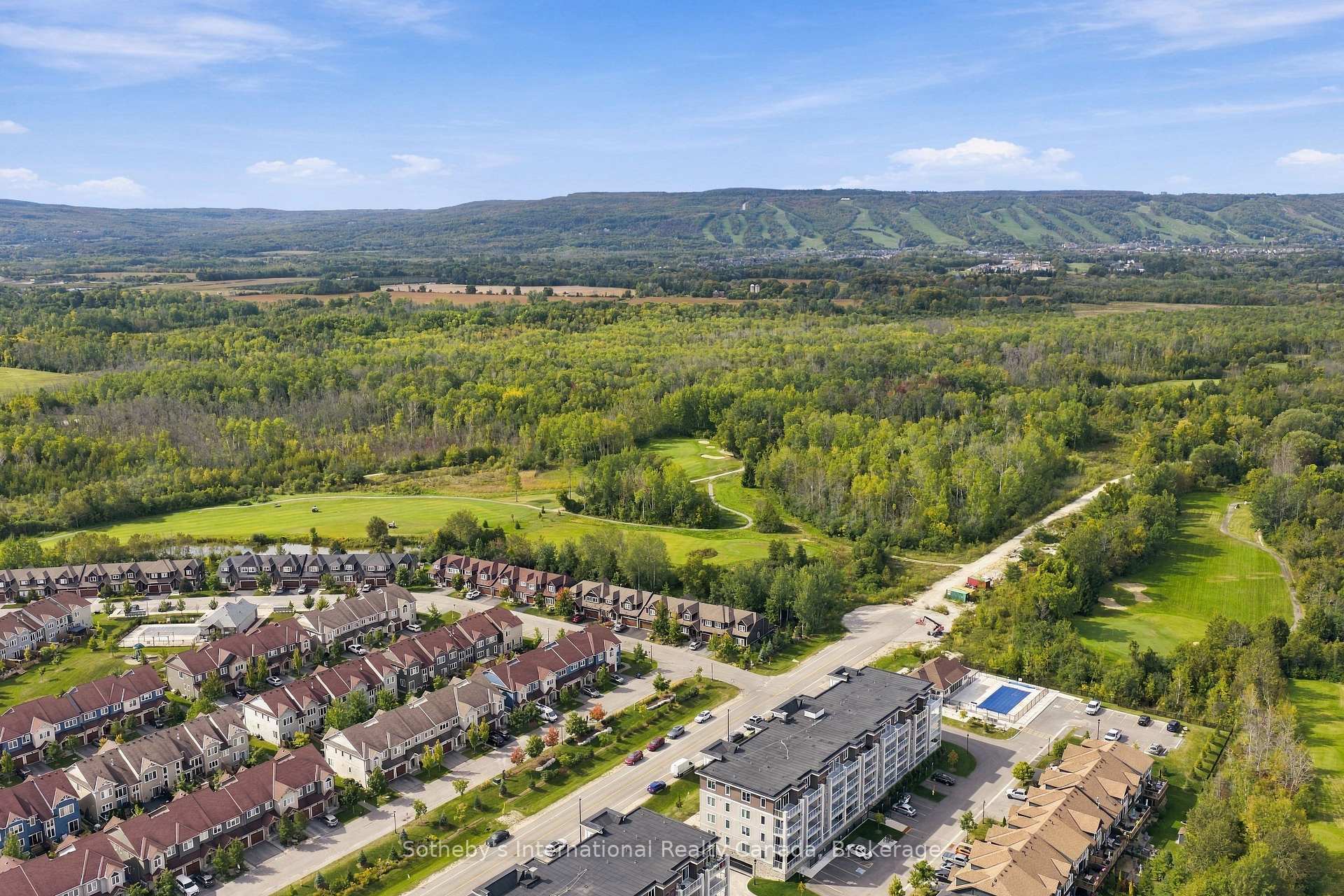 Photo 31 of Unit 206, 17 Spooner Crescent, Collingwood — HOMEH