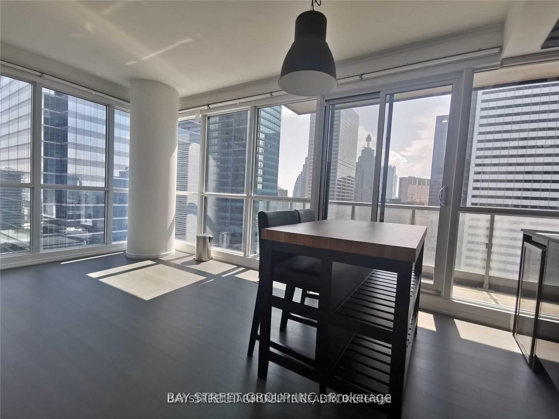 Photo 5 of Unit 4306, 70 Temperance Street, Toronto, Bay Street Corridor — HOMEH