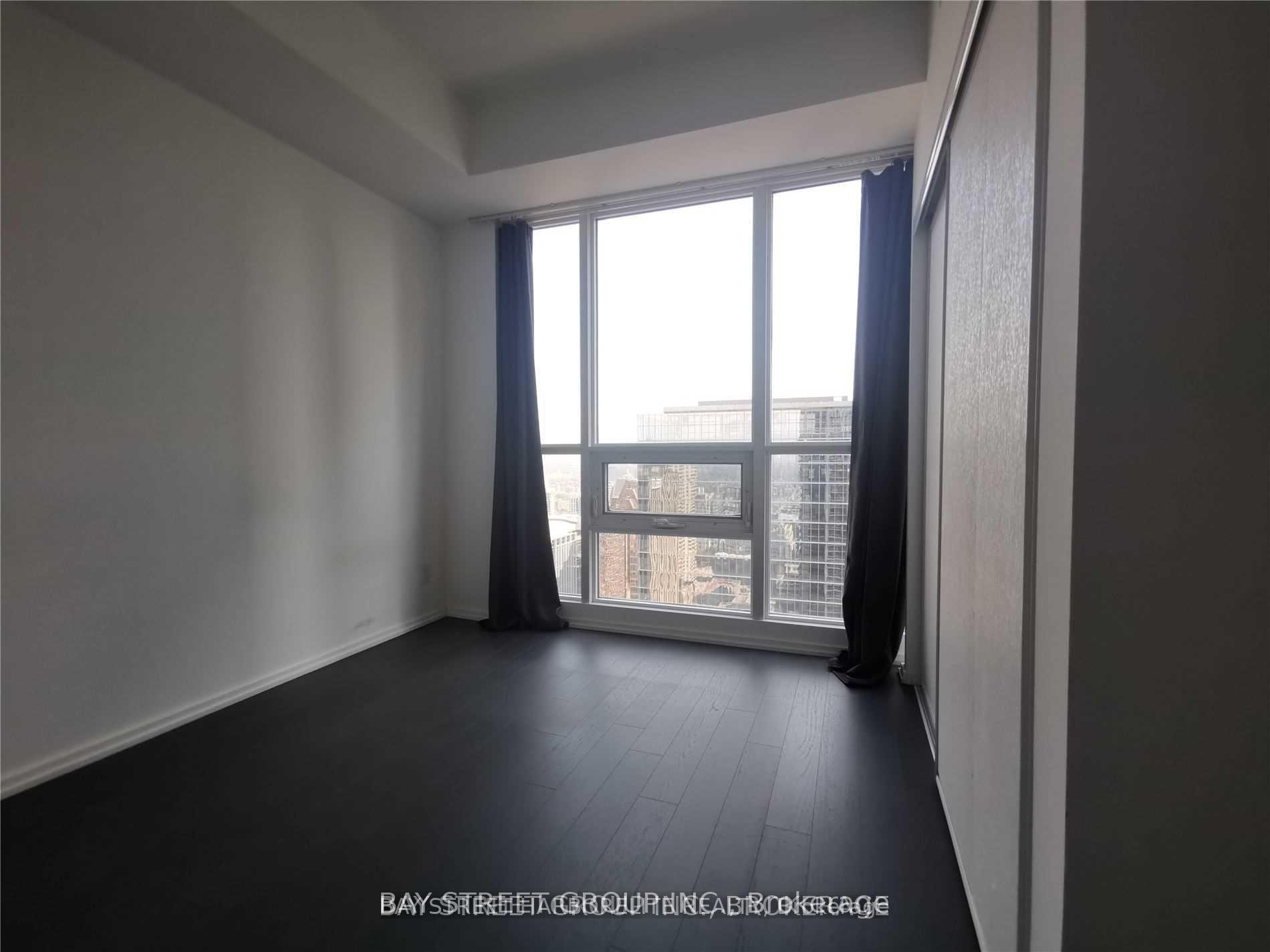 Photo 6 of Unit 4306, 70 Temperance Street, Toronto, Bay Street Corridor — HOMEH