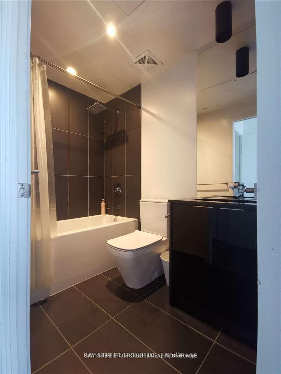 Photo 10 of Unit 4306, 70 Temperance Street, Toronto, Bay Street Corridor — HOMEH