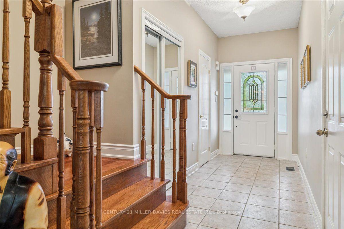 Photo 8 of Unit 8, 1019 North Shore Boulevard, Burlington, LaSalle — HOMEH