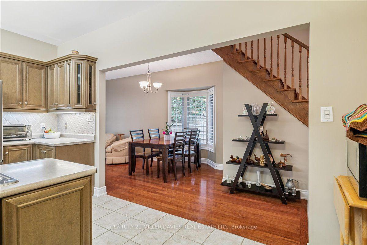 Photo 15 of Unit 8, 1019 North Shore Boulevard, Burlington, LaSalle — HOMEH
