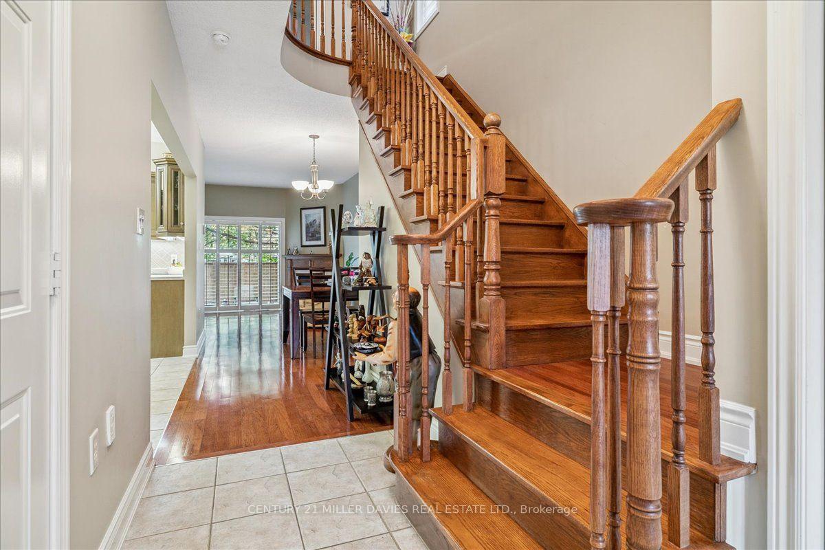 Photo 21 of Unit 8, 1019 North Shore Boulevard, Burlington, LaSalle — HOMEH