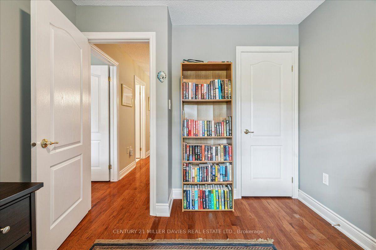 Photo 32 of Unit 8, 1019 North Shore Boulevard, Burlington, LaSalle — HOMEH
