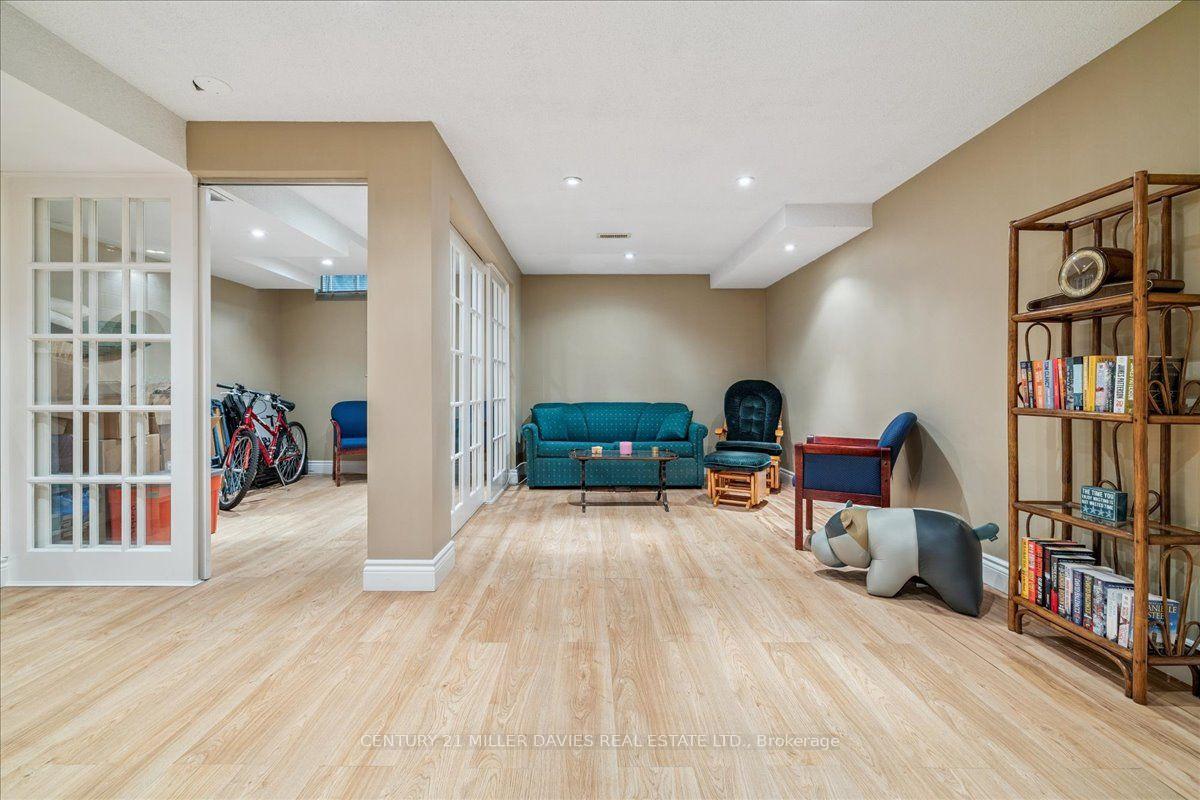 Photo 36 of Unit 8, 1019 North Shore Boulevard, Burlington, LaSalle — HOMEH