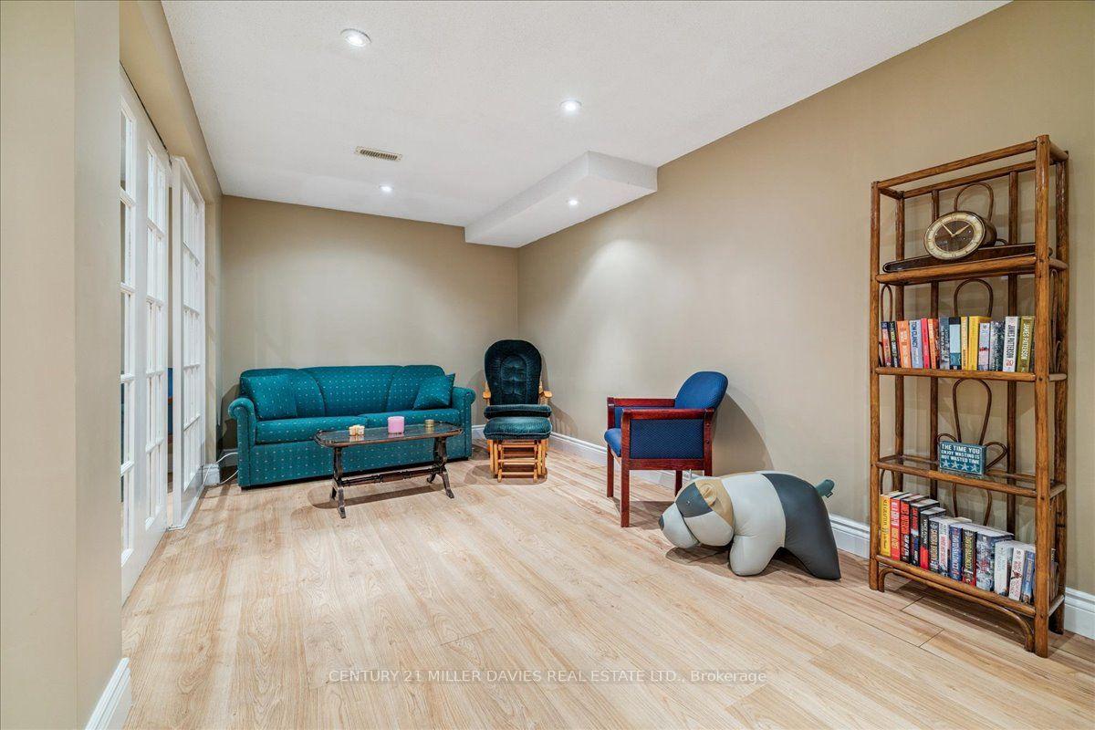 Photo 37 of Unit 8, 1019 North Shore Boulevard, Burlington, LaSalle — HOMEH