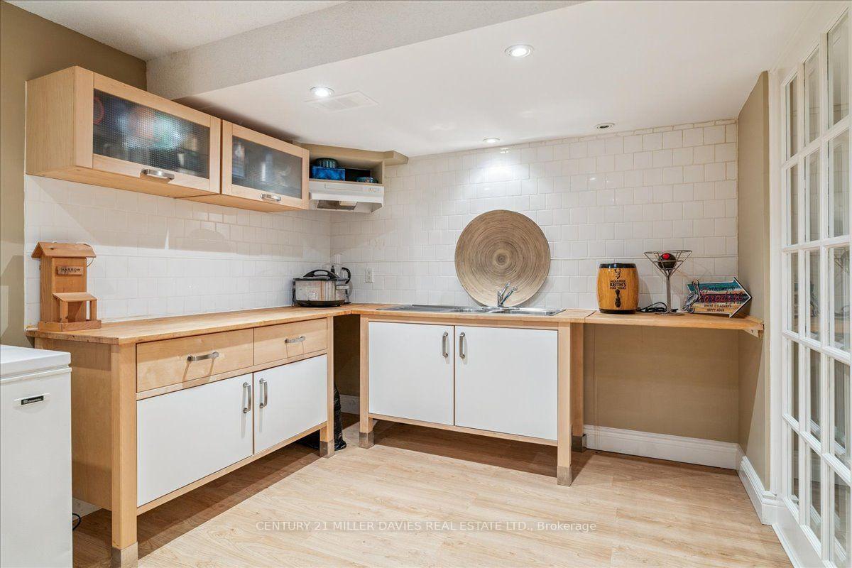 Photo 39 of Unit 8, 1019 North Shore Boulevard, Burlington, LaSalle — HOMEH