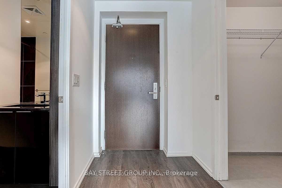 Photo 3 of Unit 4209, 70 Temperance Street, Toronto, Bay Street Corridor — HOMEH